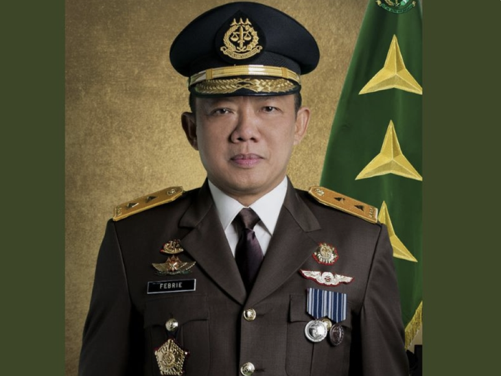 Thu giữ 74kg vàng, hàng triệu USD tại các địa điểm liên quan Phó tổng chưởng lý Indonesia liên quan tham nhũng - Ảnh 1.