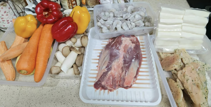 Giới trẻ Trung Quốc coi bữa ăn như… trạm nạp năng lượng - Ảnh 2.