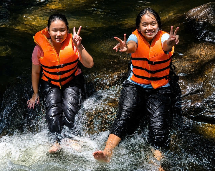 Trải nghiệm mùa hè đầy thú vị cùng con lên rừng , xuống biển năm 2026 - Ảnh 3.