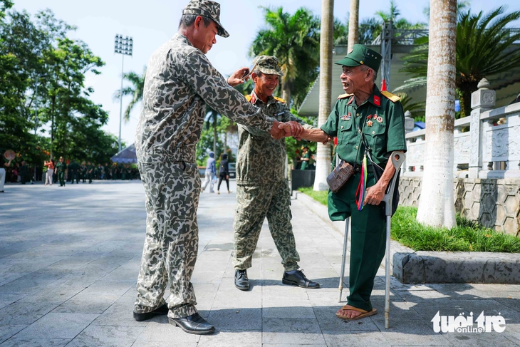 Vị Xuyên ngày 12 tháng 7: Tìm lại ký ức với những người nằm lại - Ảnh 7.