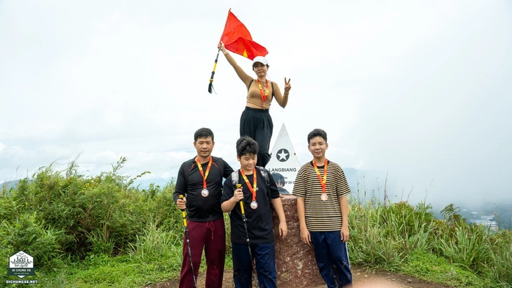 Trải nghiệm mùa hè đầy thú vị cùng con lên rừng , xuống biển năm 2026 - Ảnh 4.