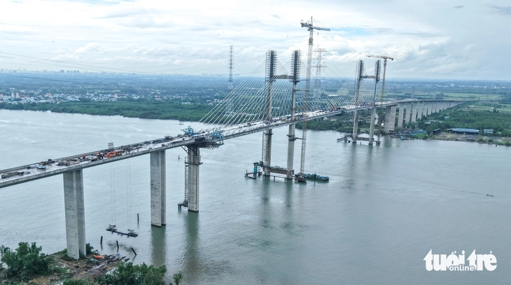 Tăng tốc kết nối sân bay Long Thành: Cao tốc Bến Lức - Long Thành sắp thông toàn tuyến sau 12 năm chờ đợi - Ảnh 7.