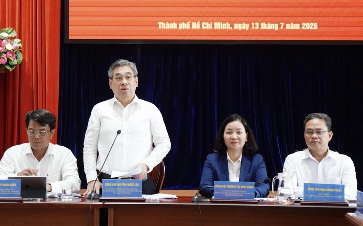 Lãnh đạo TP.HCM thăm, chúc thọ Mẹ Việt Nam Anh hùng dịp 79 năm ngày Thương binh - Liệt sĩ - Ảnh 7.