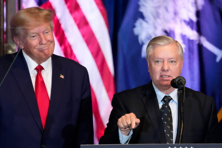 Ông Trump tiết lộ cuộc gọi cuối với Thượng nghị sĩ Lindsey Graham - Ảnh 1.