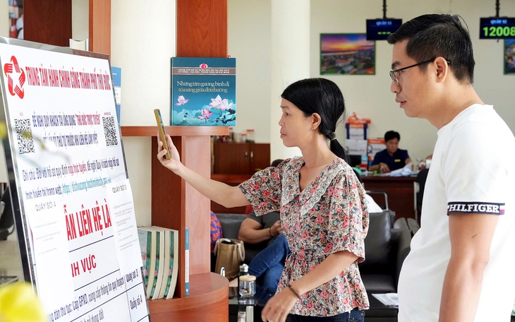 Quảng Ngãi bãi bỏ 15 thủ tục hành chính, bổ sung 6 thủ tục mới về thương mại điện tử - Ảnh 3.