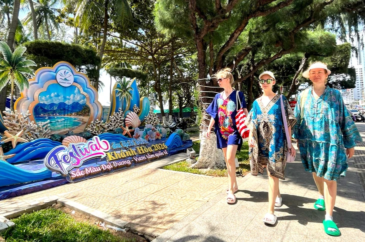 Festival Biển Khánh Hòa 2026: Khách sạn 'cháy phòng', đường bay đến Nha Trang tăng vọt - Ảnh 1.