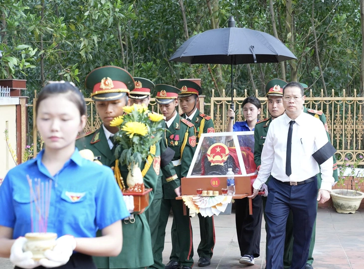 Truy điệu 5 liệt sĩ ở Đà Nẵng, một mẩu - Ảnh 4.