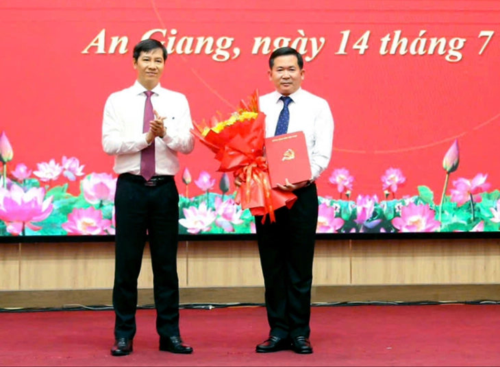 Trung tướng Đinh Văn Nơi giữ chức Phó Bí thư tỉnh ủy An Giang nhiệm kỳ 2025 - 2030 - Ảnh 2.