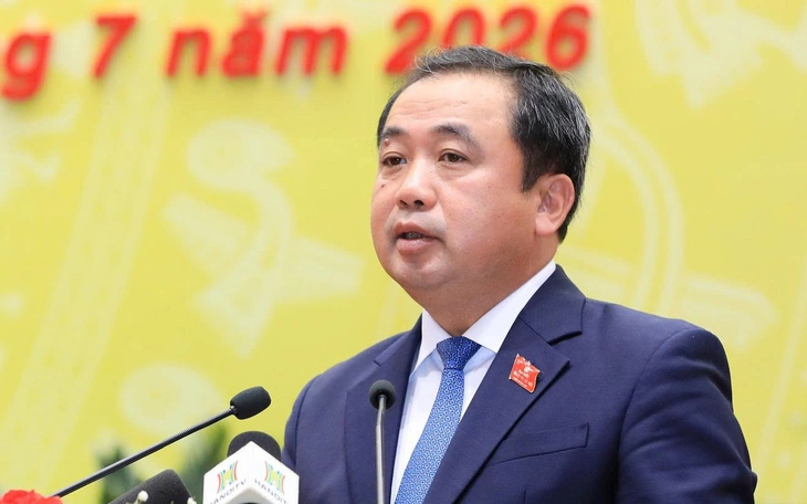 Đại biểu HĐND TP Hà Nội mang vỏ thuốc bảo vệ thực vật vào nghị trường chất vấn Chủ tịch phường  - Ảnh 4.