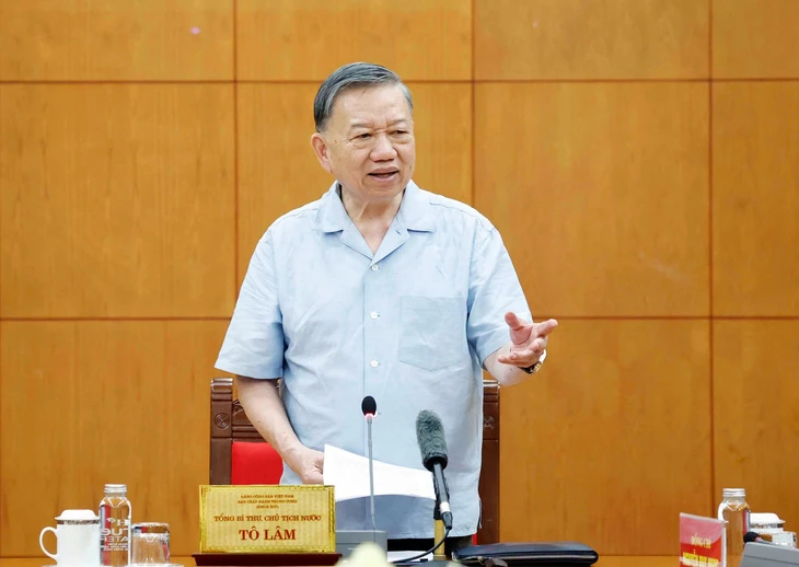 Tổng Bí thư, Chủ tịch nước làm việc với các cơ quan phát triển công nghiệp hàng hải - Ảnh 2.