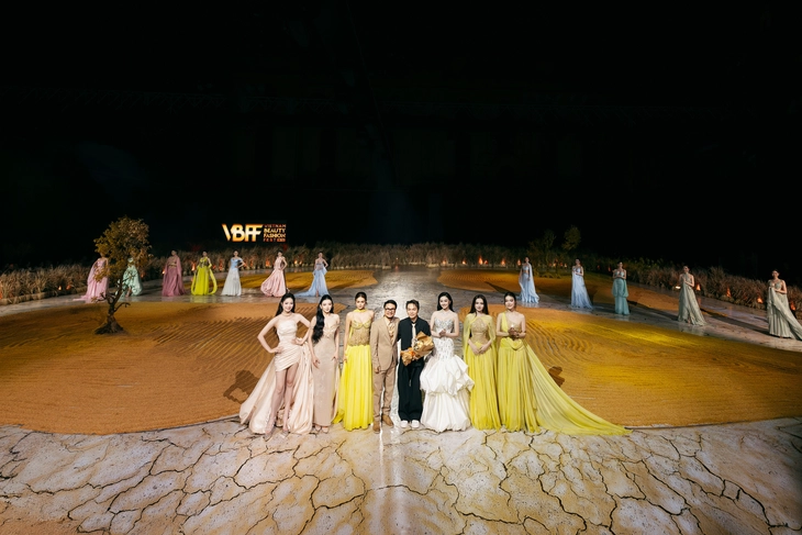 Vietnam Beauty Fashion Fest mang cả mùa gặt lên sàn diễn - Ảnh 7.