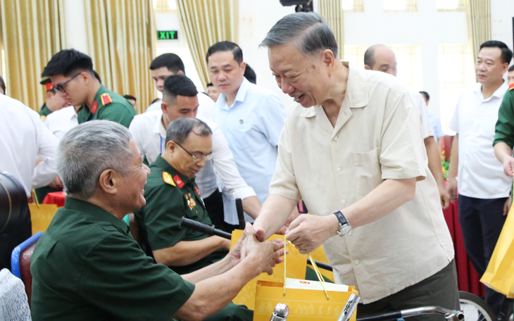 Chủ tịch Quốc hội: Phấn đấu thực hiện pháp lệnh ưu đãi người có công vào năm 2027 - Ảnh 5.