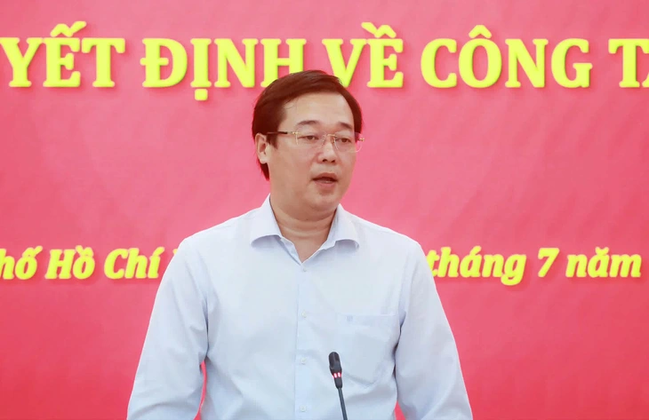 Thành ủy TP.HCM tiếp nhận 6 cán bộ về Ban Nghiên cứu phát triển - Ảnh 2.