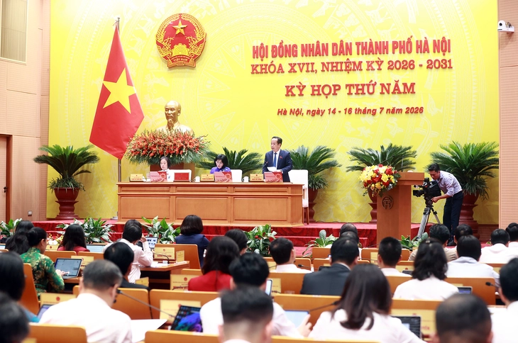 Chủ tịch Hà Nội 'nhận trách nhiệm' về hạn chế trong phạm vi trách nhiệm chỉ đạo, điều hành - Ảnh 1.