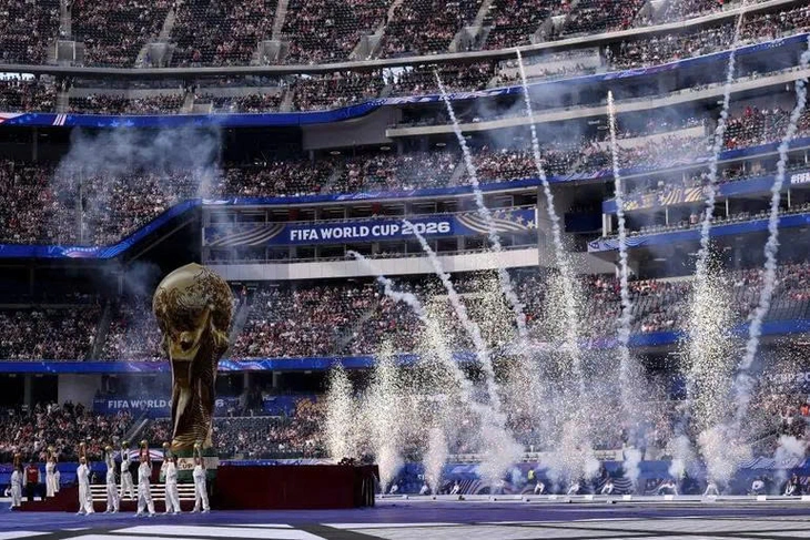 FIFA phá lệ cho show giữa trận chung kết World Cup kéo dài 30 phút - Ảnh 2.