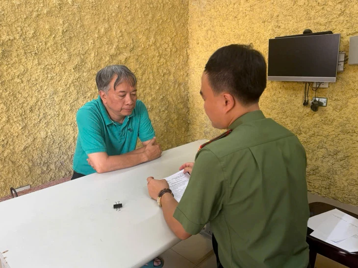 Nhà xuất bản Hội Nhà văn ký hợp đồng 1 tỉ đồng với Nguyễn Thành Nam để in, phát hành cuốn sách 'Chuyện với Thanh' - Ảnh 3.