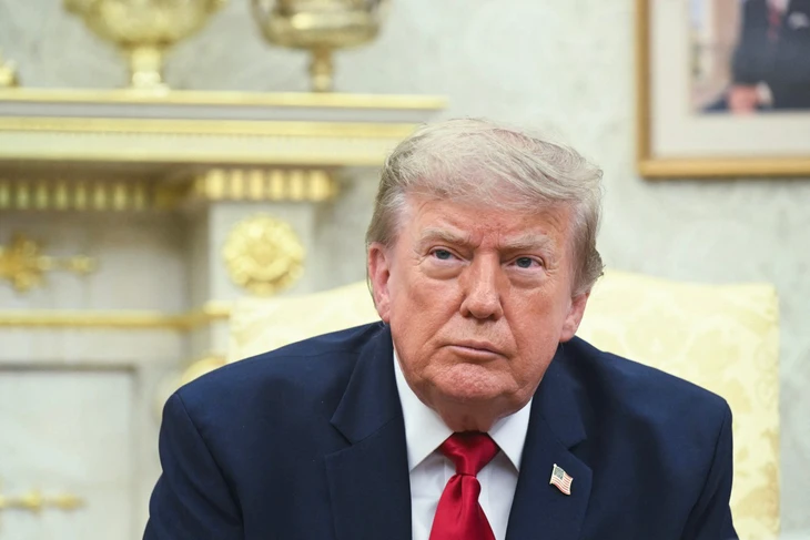 Ông Trump ủng hộ dự luật có thể áp thuế 500% lên Ấn Độ vì mua dầu Nga - Ảnh 1.