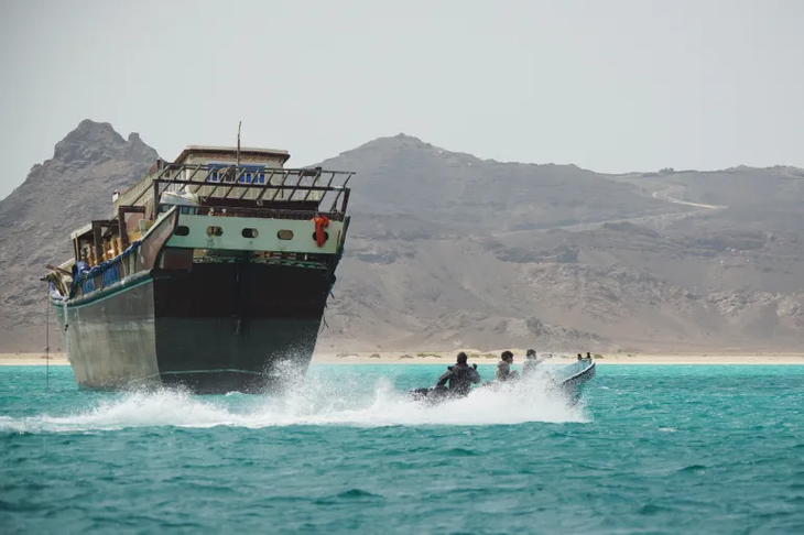 Iran và Houthi chuẩn bị phong tỏa Bab el - Mandeb , đe dọa thị trường dầu mỏ toàn cầu - Ảnh 1.