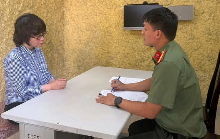 Nhà xuất bản Hội Nhà văn ký hợp đồng 1 tỉ đồng với Nguyễn Thành Nam để in, phát hành cuốn sách 'Chuyện với Thanh' - Ảnh 1.