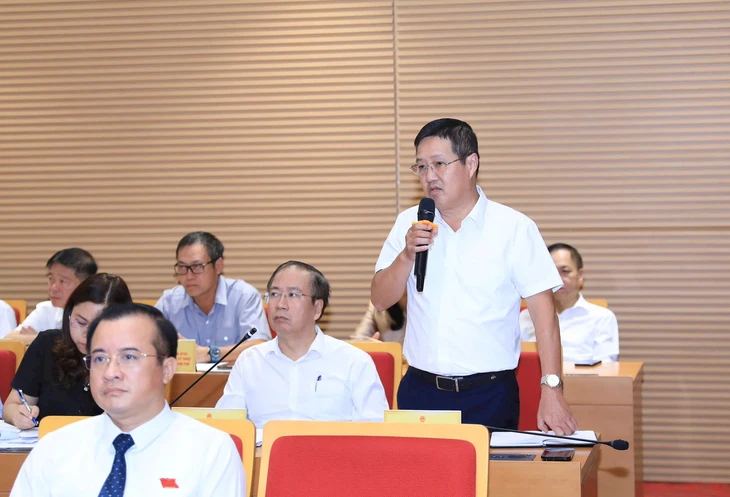 Kiểm tra an toàn thực phẩm tại chợ Long Biên , Hà Nội: Nguồn gốc hoa quả chưa rõ ràng - Ảnh 3.
