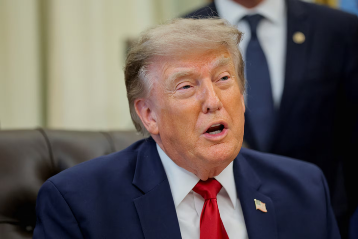 Ông Trump cáo buộc tài xế nhập cư gây nhiều tai nạn, muốn tuyển người Mỹ thay thế - Ảnh 1.
