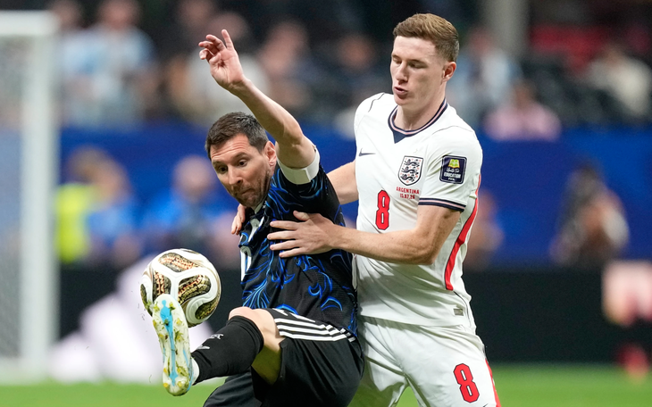 Lionel Messi ăn mừng cũng thành... viral - Ảnh 3.