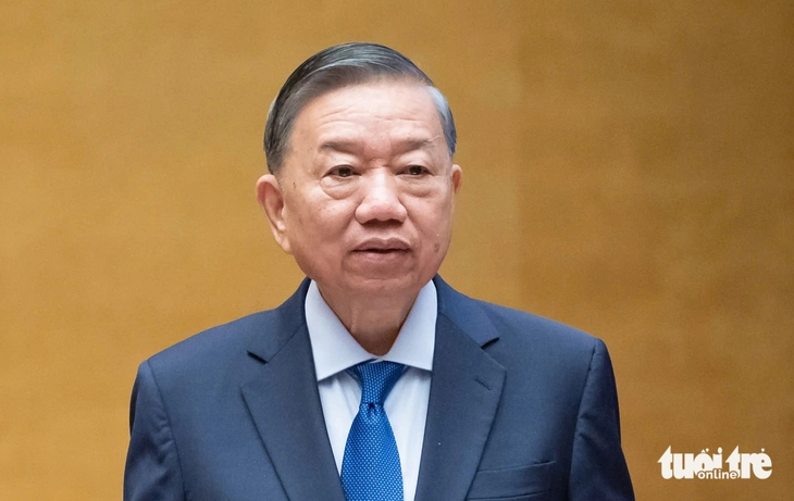 Bộ Chính trị: Tăng cường kỷ luật phát ngôn, văn hoá ứng xử của cán bộ, đảng viên trên không gian mạng - Ảnh 1.
