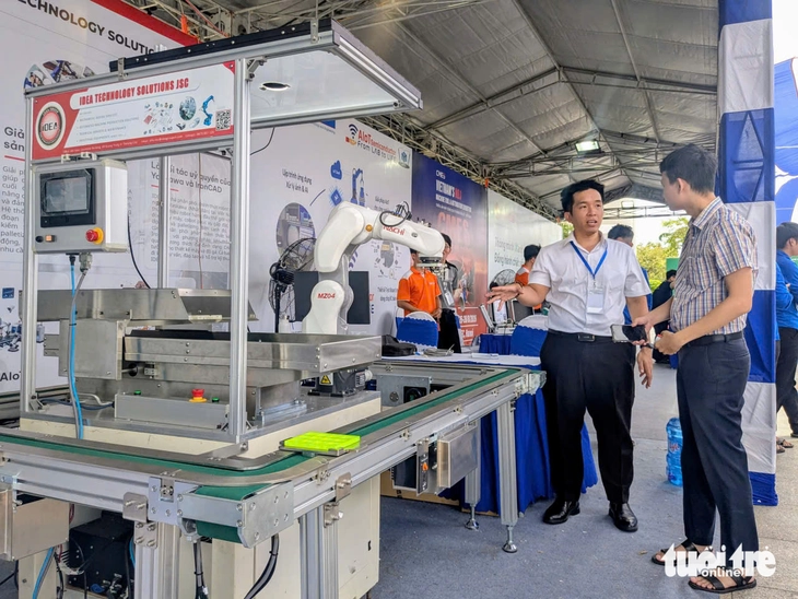 Robot, drone, thiết bị tự động hóa giới thiệu tại triển lãm quốc tế ở Gia Lai - Ảnh 3.