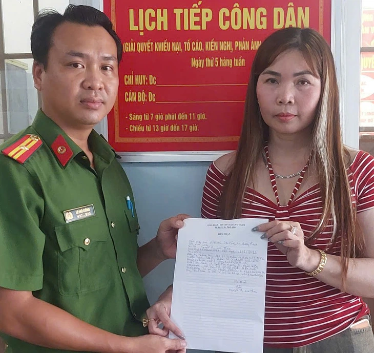 Chuyển nhầm tiền cho một người ở Tuyên Quang, người phụ nữ ở Vĩnh Long được nhận lại 50 triệu đồng - Ảnh 1.