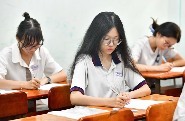 Bỏ thi tốt nghiệp THPT năm 2026: Đến lúc cải cách giáo dục thật sự - Ảnh 1.