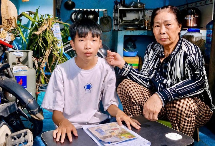 Học bổng Chắp cánh ước mơ: Lớn lên cùng ước mơ nhọc nhằn - Ảnh 1.