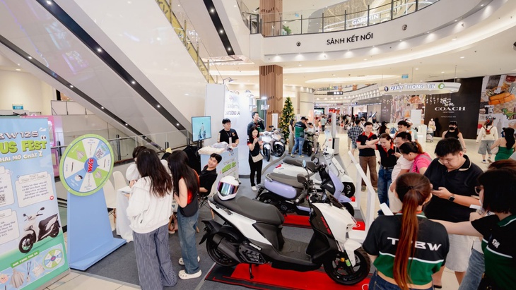SYM mang chuỗi sự kiện trải nghiệm xe đến các trung tâm thương mại - Ảnh 2.