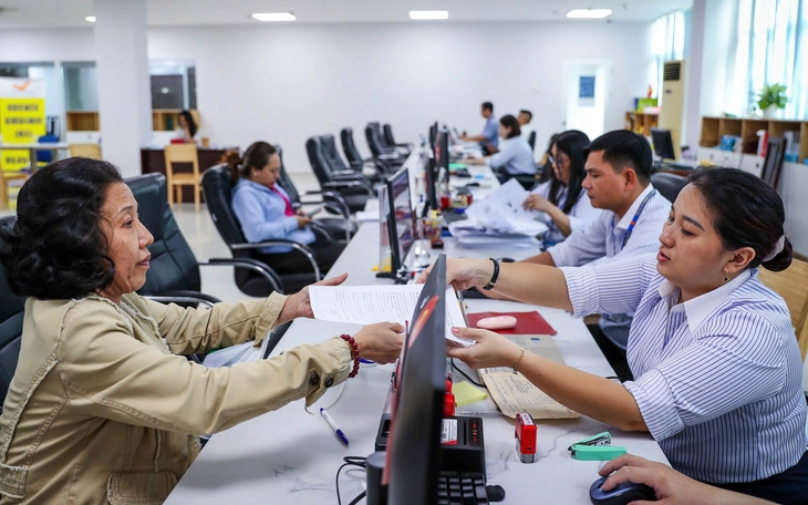 Đề xuất miễn, giảm lệ phí trước bạ nhà, đất, ô tô, xe máy cho công dân số - Ảnh 3.