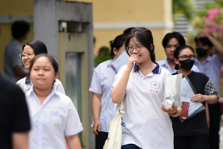 Công an Đồng Nai làm việc với người đăng tin sai về kỳ thi tốt nghiệp THPT 2026 - Ảnh 2.