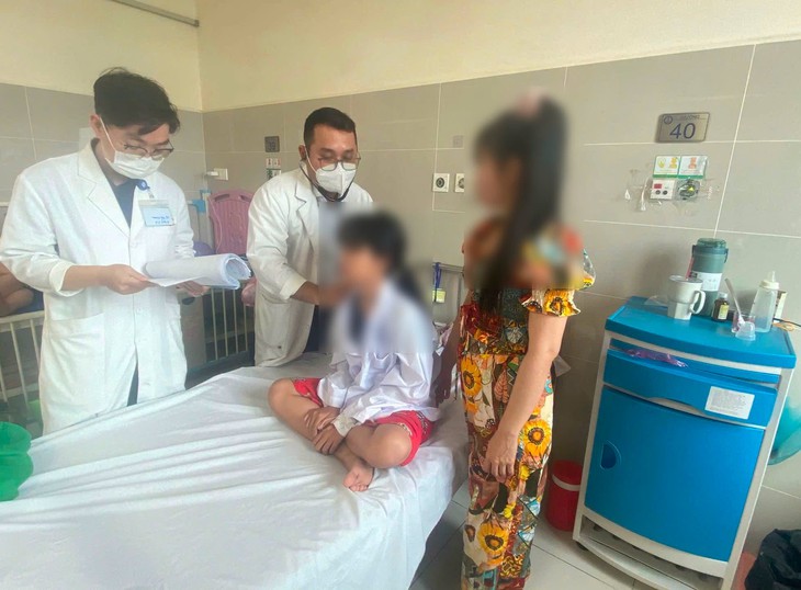 Nguy cơ ngộ độc thuốc ở trẻ em: Cảnh báo Từ ca nhập viện 50 viên thuốc chống trầm cảm - Ảnh 1.
