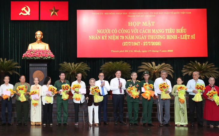 Mỗi mộ phần liệt sĩ được xác định danh tính là trách nhiệm và lời tri ân của thế hệ sau - Ảnh 2.