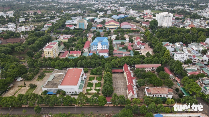 Đắk Lắk dành 36% chi thường xuyên cho giáo dục, nhưng chất lượng chưa tương xứng - Ảnh 1.