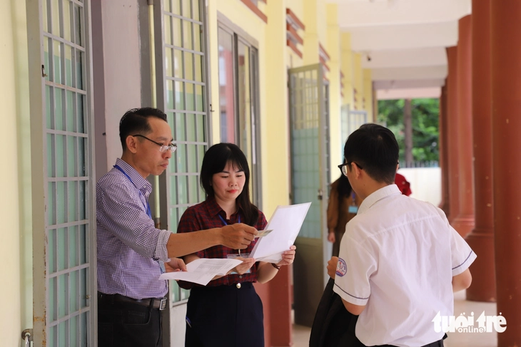 Đắk Lắk dành 36% chi thường xuyên cho giáo dục, nhưng chất lượng chưa tương xứng - Ảnh 2.