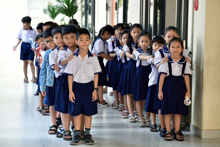 Chuẩn bị vào lớp 1: Đừng chỉ dạy trẻ đọc, viết - Ảnh 3.