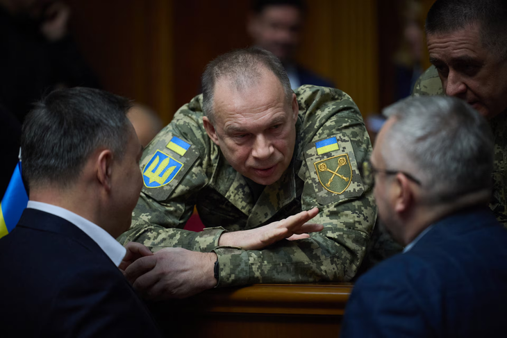 Biểu tình tại Kiev leo thang: Người dân đòi cách chức Tổng tư lệnh quân đội Ukraine - Ảnh 1.