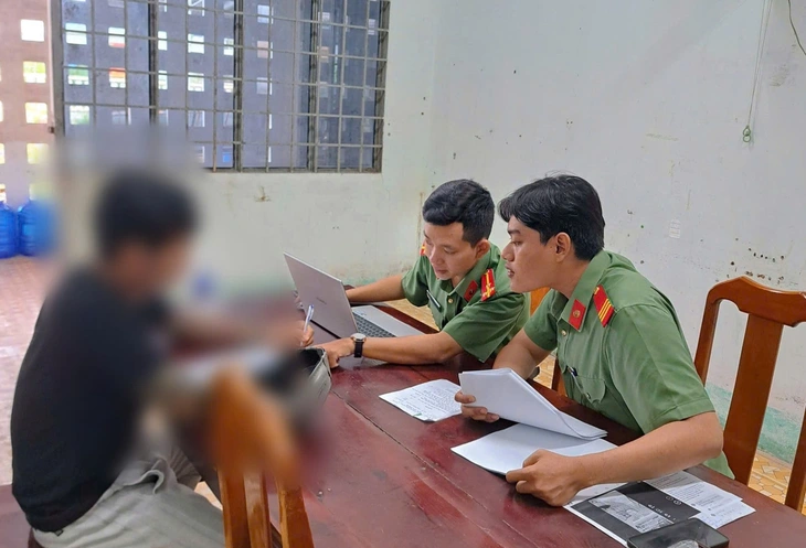 Tương tác, bình luận với trang của tổ chức phản động, nhiều người ở Vĩnh Long bị mời làm việc - Ảnh 1.