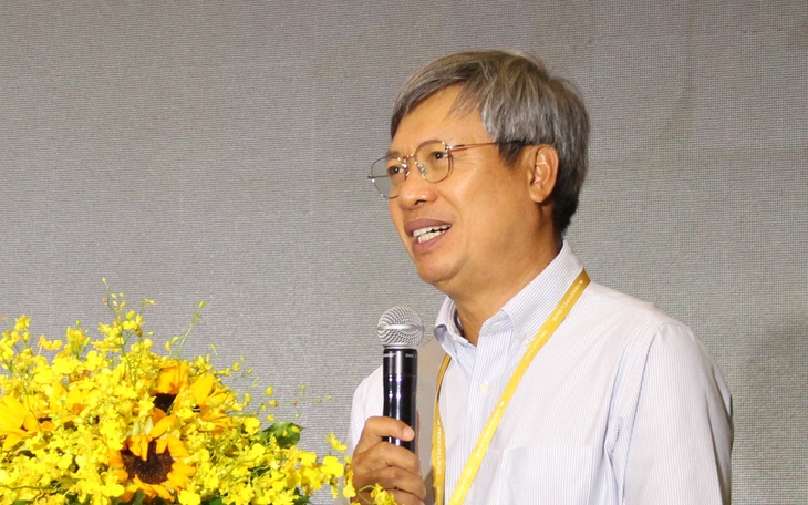 Thầy cô ở nơi chưa có điện lặn lội học AI để học sinh bớt thiệt thòi - Ảnh 7.