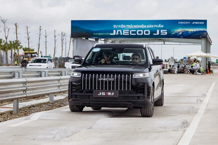 Jaecoo J5 có đủ sức thuyết phục người Việt? - Ảnh 2.