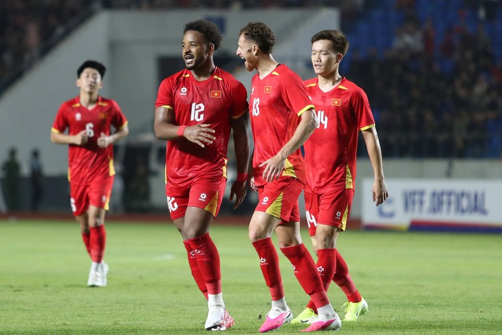 Việt Nam - Myanmar (hết hiệp 1) 2-0: Xuân Mạnh nâng tỉ số - Ảnh 1.
