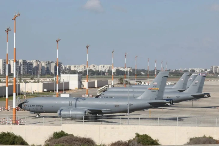 Mỹ triển khai máy bay tiếp dầu đến Israel giữa căng thẳng với Iran năm 2026 - Ảnh 1.
