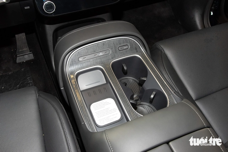 Hyundai Tucson Hybrid và Palisade Hybrid chào sân, khách Việt sờ tận tay khen 'xe đẹp' nhưng 'nhiều nút quá' - Ảnh 14.