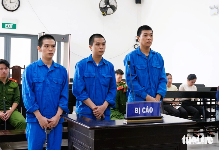 Mở lại phiên tòa vụ shipper bị đánh chết sau mâu thuẫn đơn hàng 375.000 đồng - Ảnh 1.