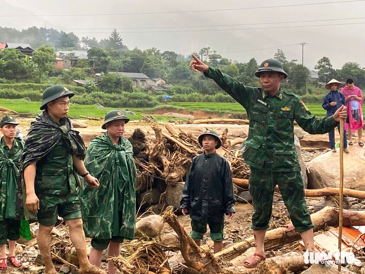 Lũ quét ở Lai Châu: Triển khai chó nghiệp vụ tìm kiếm 4 người mất tích - Ảnh 3.