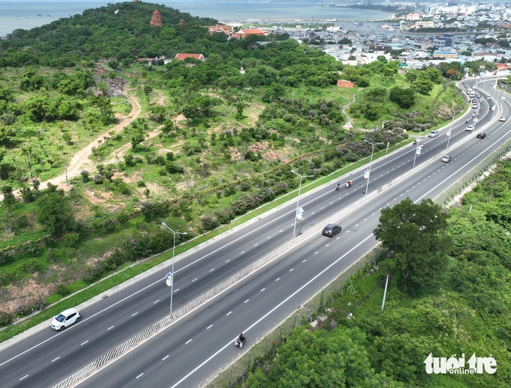‘Khoác áo mới’ cho cửa ngõ vào trung tâm du lịch Mũi Né - Ảnh 5.