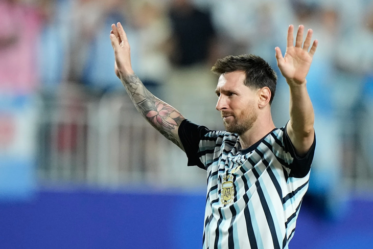Messi nói về Yamal trước trận chung kết World Cup 2026 - Ảnh 1.